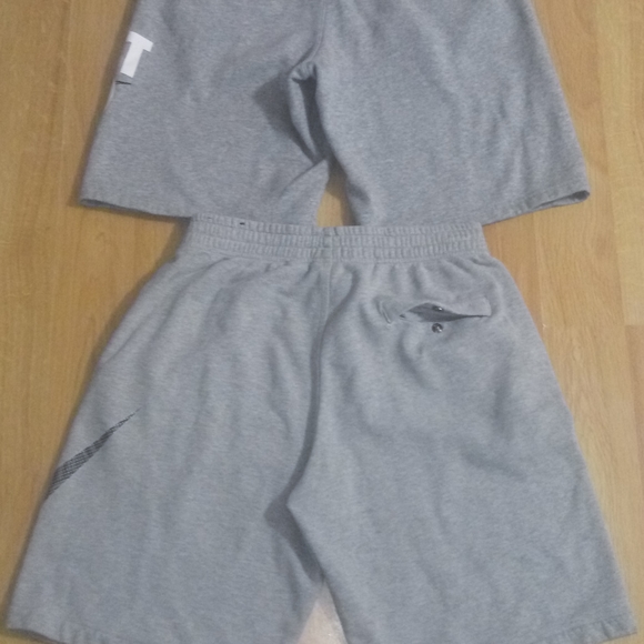 SOLD - Picture 3 of 6